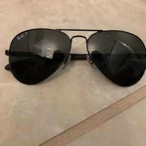 Ray Ban Polarized black aviator